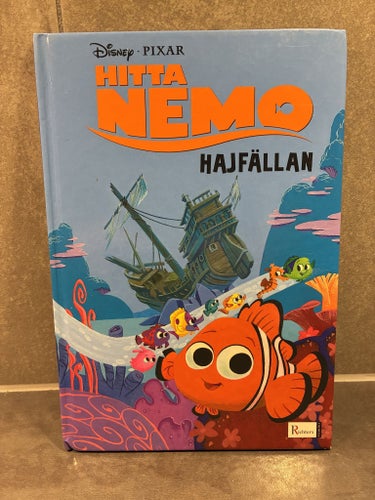 Helt ny! Disney! Hitta Nemo - Hajfällan! Obläddrad!