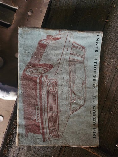 INSTRUKTIONSBOK FÖR VOLVO 140