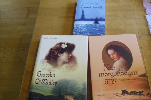3 böcker av Ann Moore om Gracelin O'Malley