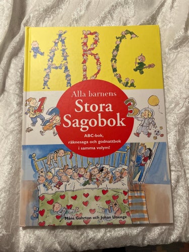 Alla barnens Stora Sagobok av Måns Gahrton och Johan Unenge