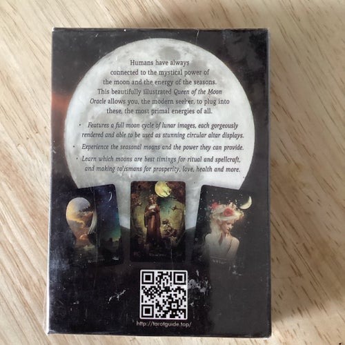 Queen of the Moon Orakel kort av Stacey Demarco