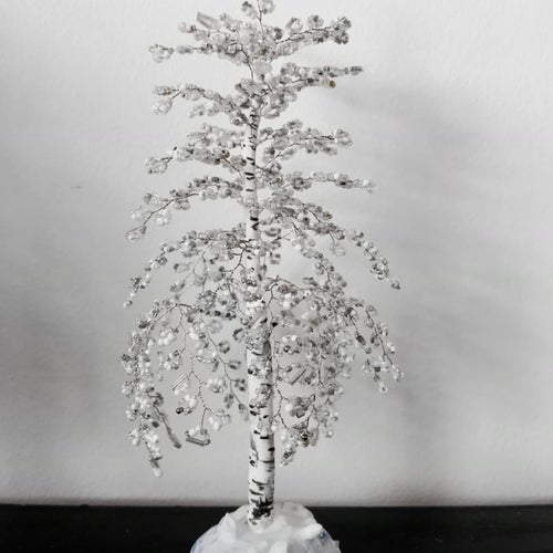 Handgjord "Snöbjörk" av pärlor – En hyllning till den första snön (24 cm) trees