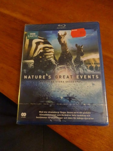 Nyskick inplastad Nature's Great Events Naturens stora skådespel svensk utgåva
