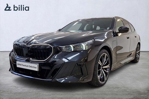 BMW 530e xDrive Touring Touring/M Sport Pro/B&W/Drag/Rattvärme/DEMOBIL