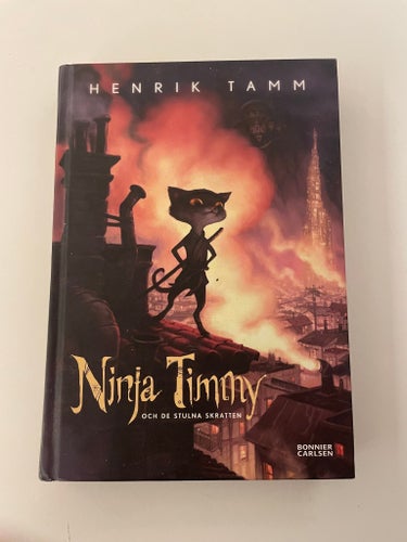 Ninja Timmy och de Stulna Skratten av Henrik Tamm, 2014