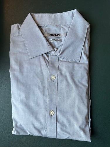 DKNY grå skjorta (medium)