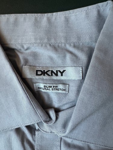 DKNY grå skjorta (medium)