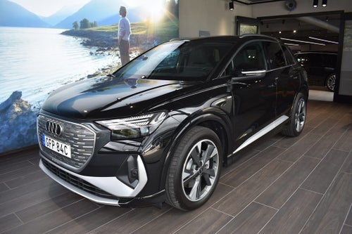 Audi Q4 45 e-tron quattro 210 kW / 286 HK S-LINE
