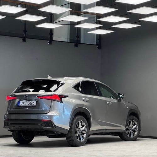 Lexus NX 300h AWD 2.5 AWD E-CVT, 197hk, 2018