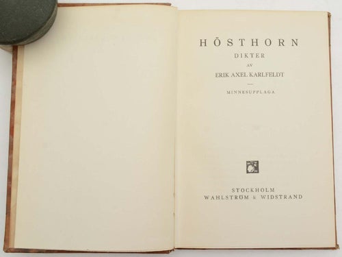 Hösthorn : dikter / av Erik Axel Karlfeldt.