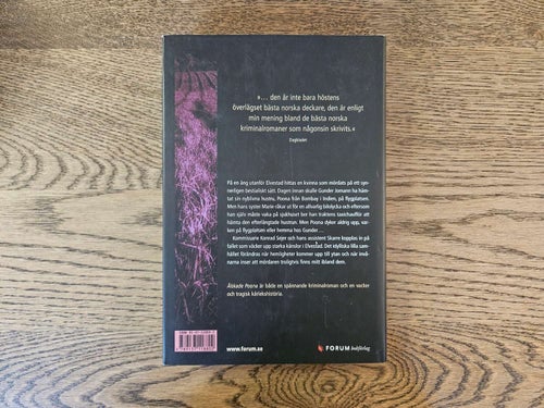 Älskade Poona - Karin Fossum