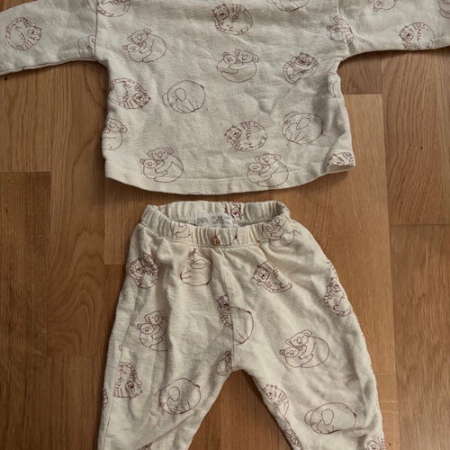 Zara Set med Djurmönster Strl 68