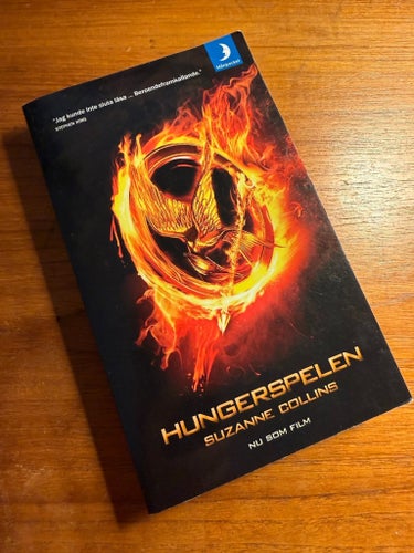 Hungerspelen – Suzanne Collins (Pocket, Mycket gott skick, Svenska)