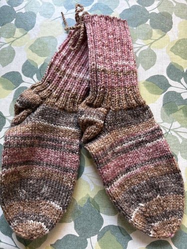 Flerfärgade raggsockor i akrylgarn, storlek 40.
