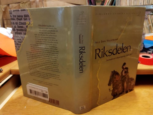 Riksdelen Finlands svenska historia 2 av Nils Erik Villstrand. Very Fine+. BM