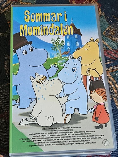 SOMMAR I MUMINDALEN .VHS ,SVENSKT TAL.