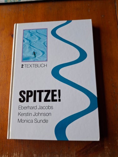 Obegagnad lärobok i tyska. Spitze! 2 Textbuch