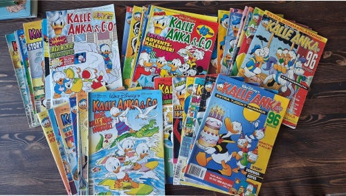 32 Kalle Anka & C:o tidningar