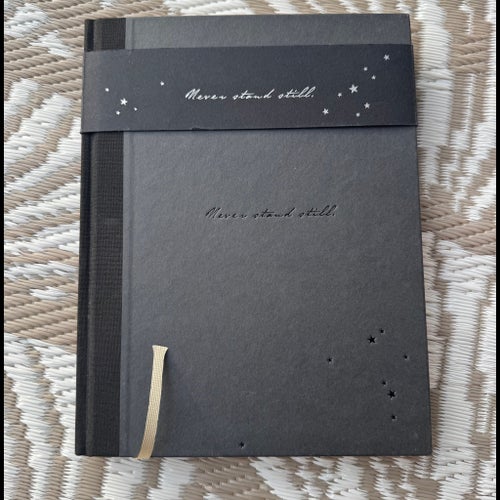 A. Lange & Söhne "Never stand still" Anteckningsbok