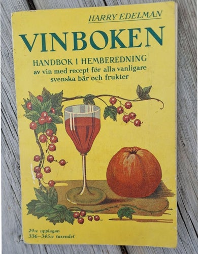 Vinboken av Harry Edelman (1962) samt broschyrer Saturnus AB