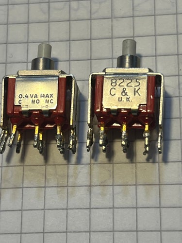 Miniatyr tryckknappsomkopplare, C&K 8225, 8 st