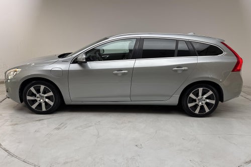 V60 D6 AWD Plug-in Hybrid (215hk) Summum Drag