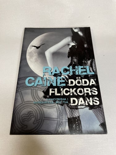 Döda flickors dans | Rachel Caine | Vampyrerna i Morganville | Häftad