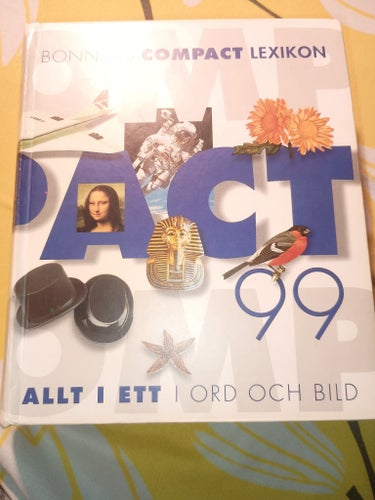 Bonniers Compact Lexikon 99 – Allt i ett i ord och bild!