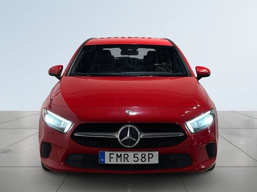 Mercedes-Benz A 180 Låg skatt Kamera Drag Mvärm Widescreen S/V-hjul