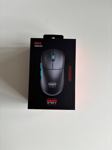 Cherry Xtrfy M68 Trådlös Mus, datormus, gamingmus, HELT NY! OÖPPNAD!