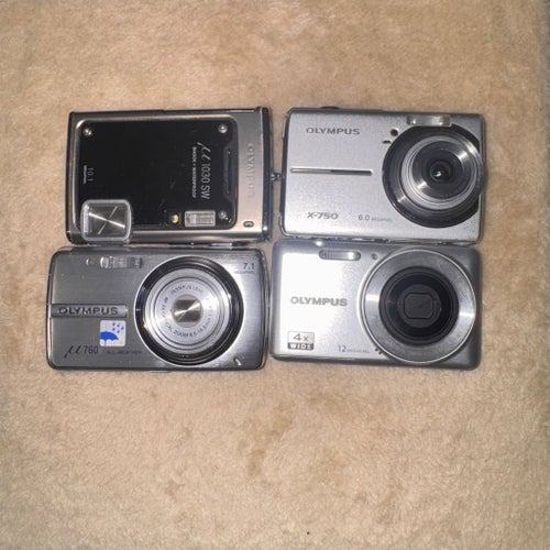 4x Olympus Digital Cameras Bundle – Untested