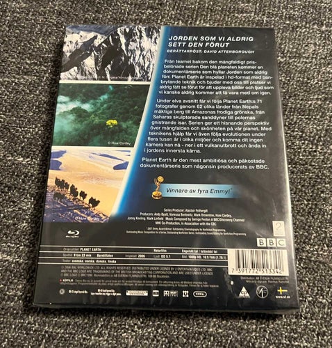 PLANET EARTH (2006) INPLASTAD HELSVENSK UTGÅVA!