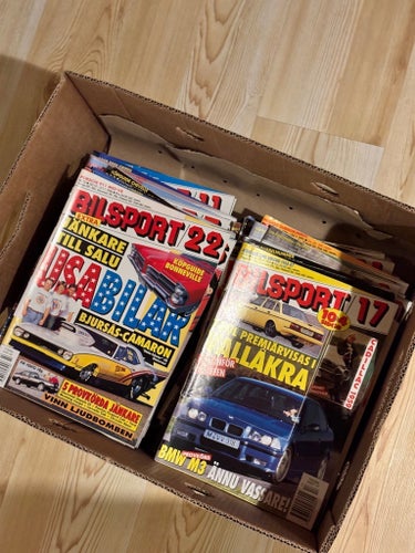 Stor låda med Äldre Tidningar Bilsport