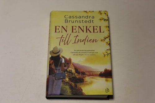 EN ENKEL TILL INDIEN - Cassandra Brunstedt