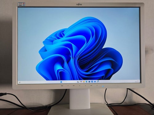 Fujitsu B22W-7 LED 22" | Kontorsskärm | Gratis hemleverans I Göteborg