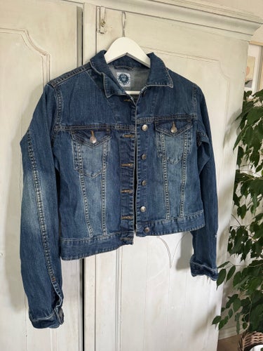 Milla blå jeansjacka, storlek 40/42