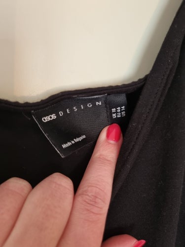 ASOS DESIGN svart klänning, storlek EU 46