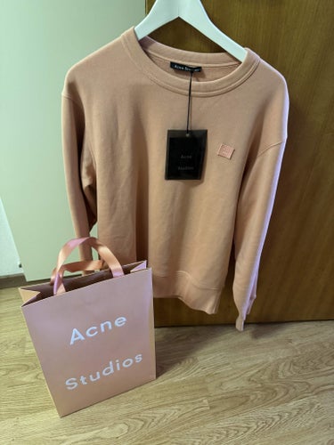 Acne Studios pale pink tröja 'Fairview Face', storlek S