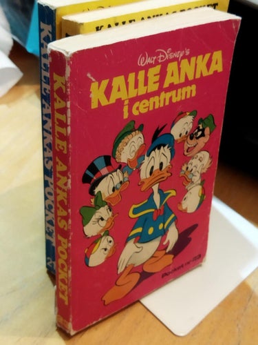 Kalle Ankas pocket 23 Walt Disney's Kalle Anka i centrum. Good+