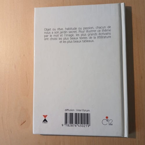 Liten fin presentbok med bröllopstema