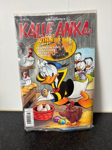 Kalle Anka Nr 15/16 2009 oöppnad i plast elektronisk leksak car racing