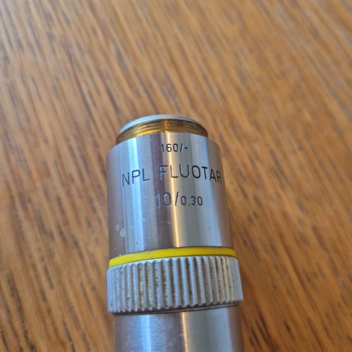 Leitz Wetzlar NPL Fluotar 10/0.30 Mikroskopobjektiv