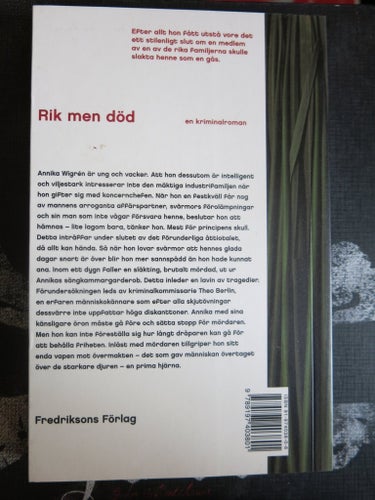 Rik men död - Lars Fredrikson - Kriminalroman