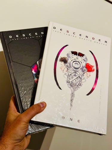 Descender - Complete DELUXE - One & Two by Jeff Lemire och Dustin Nguyen