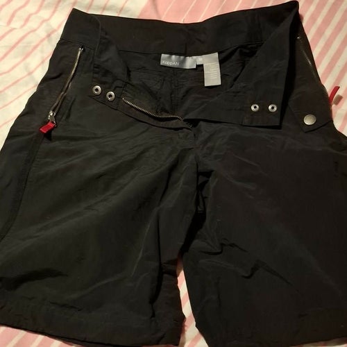 KappAhl svarta shorts, storlek 36