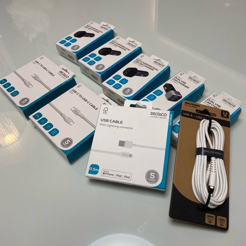DELTACO USB-C till USB-C-kabel 60W och USB-laddare