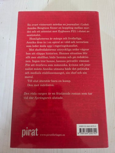 Den röda vargen av Liza Marklund, 2003