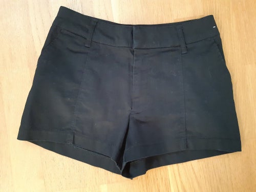 Svarta korta shorts Abercrombie & Fitch