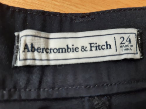 Svarta korta shorts Abercrombie & Fitch