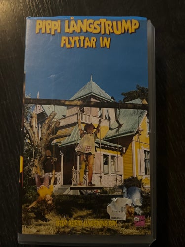 Pippi Långstrump Flyttar In VHS
